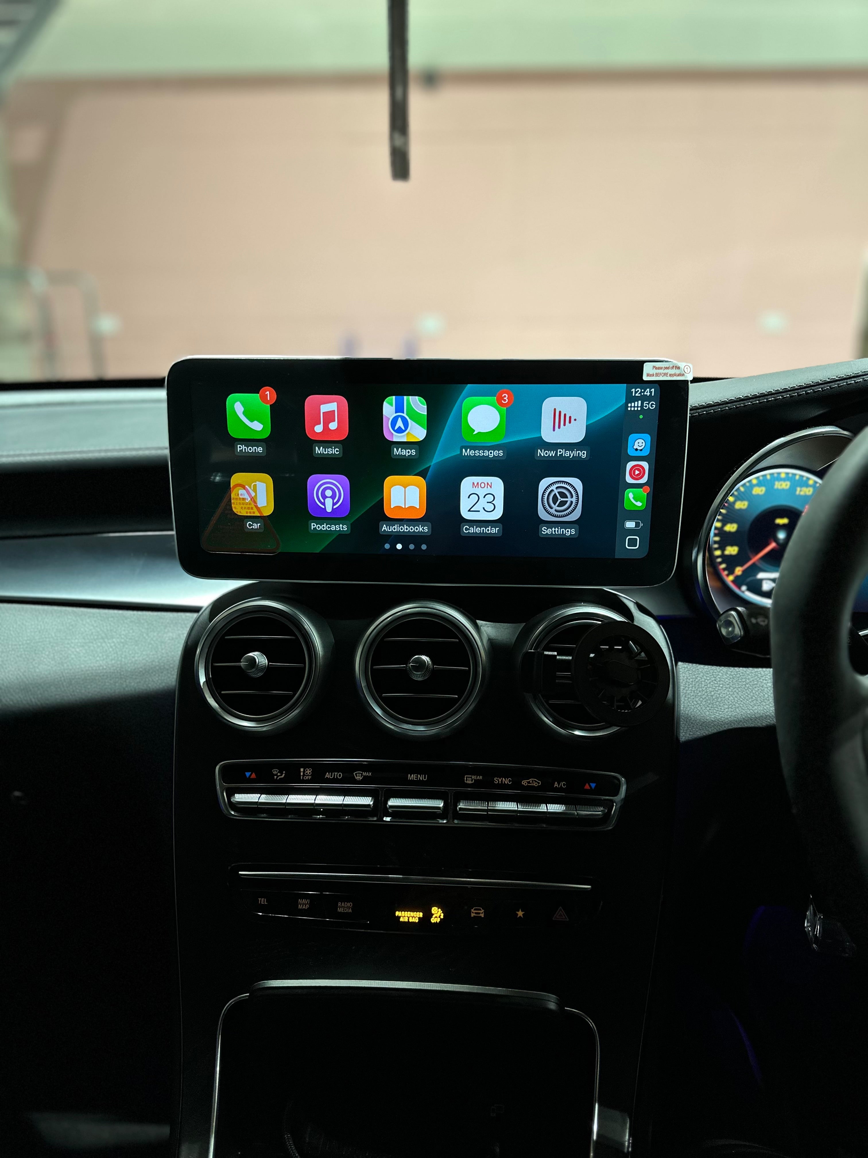 Mercedes-Benz GLC (2016-2022) 10.25" Android Screen Upgrade and Wireless Apple CarPlay