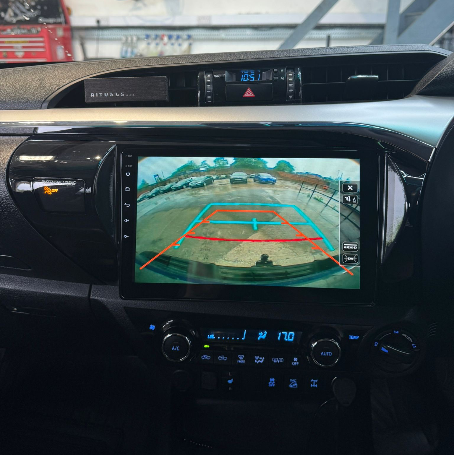 Toyota Hilux 10" Android Screen Upgrade and Wireless Apple CarPlay