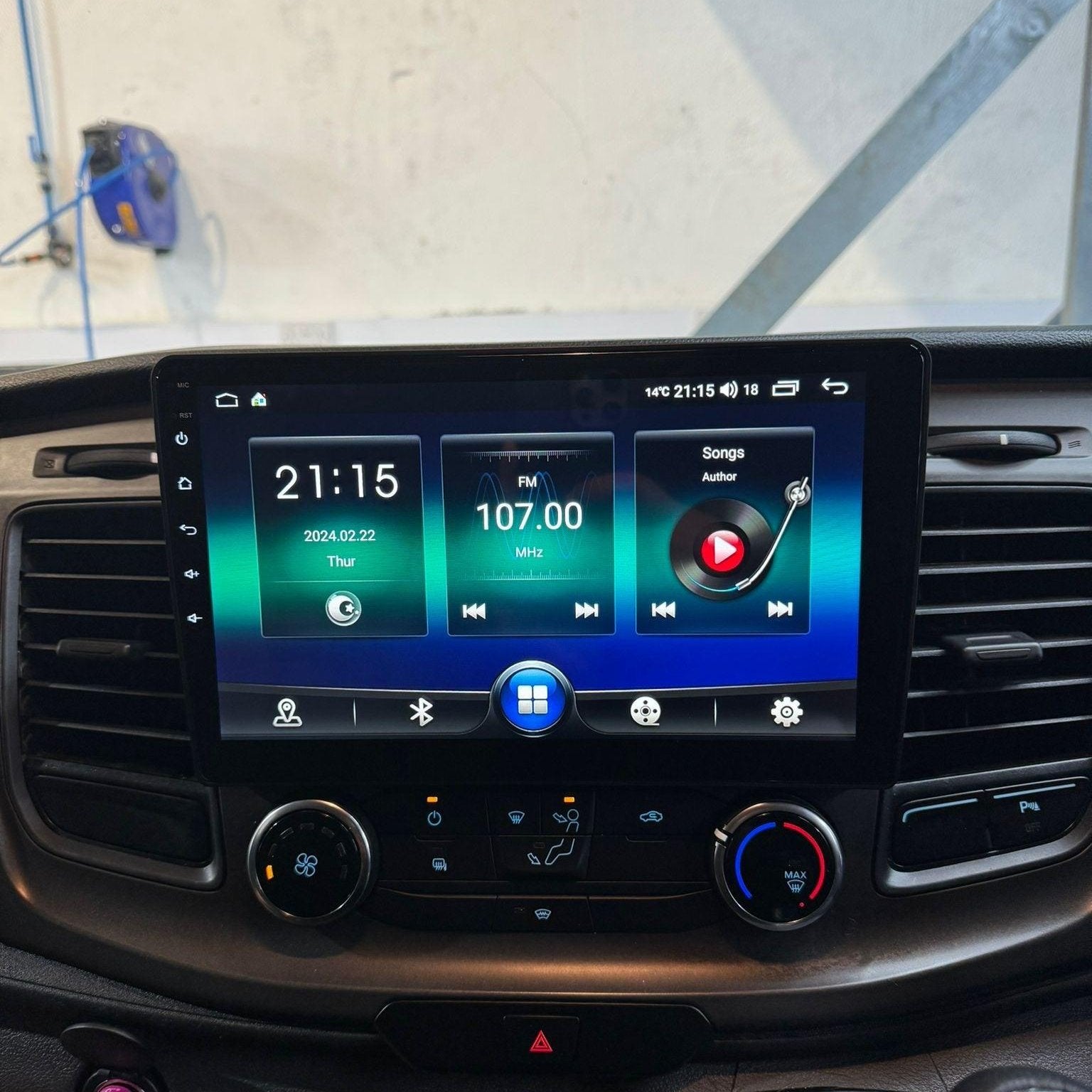 Ford Transit Custom (2017-)10" Android Screen Upgrade and Wireless Apple CarPlay - AUTOSTYLE UK